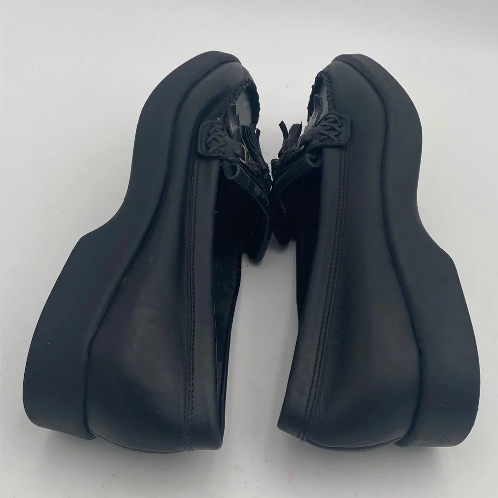 Maripe sleek black